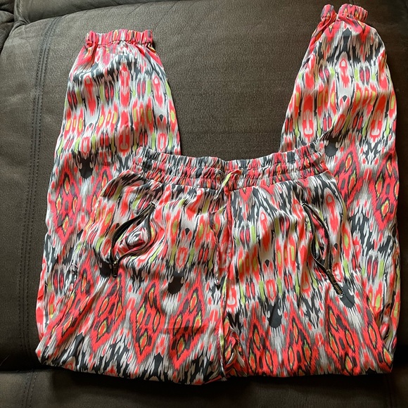 Neon Color Loose Pants - Picture 2 of 4